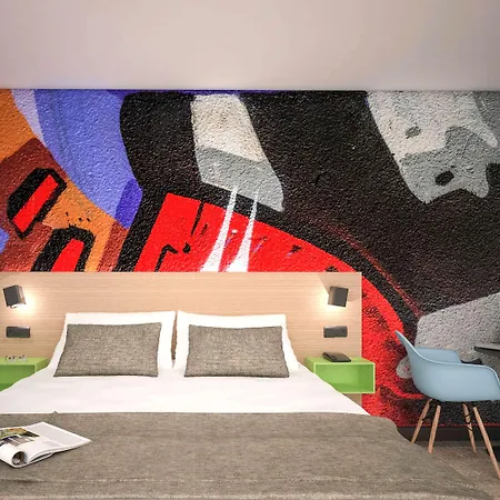 Ibis Styles Gare Grand Paris Hotel 3*
