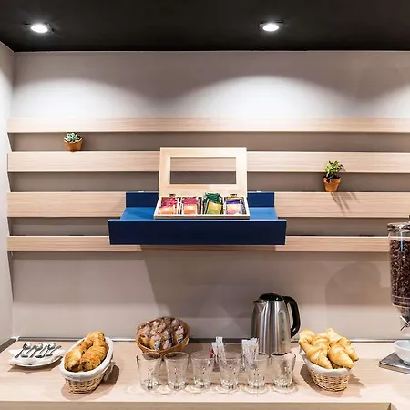 Ibis Styles Gare Grand Paris Кламар